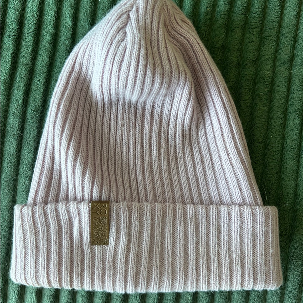 Roxy Soft Pink Ribbed Beanie